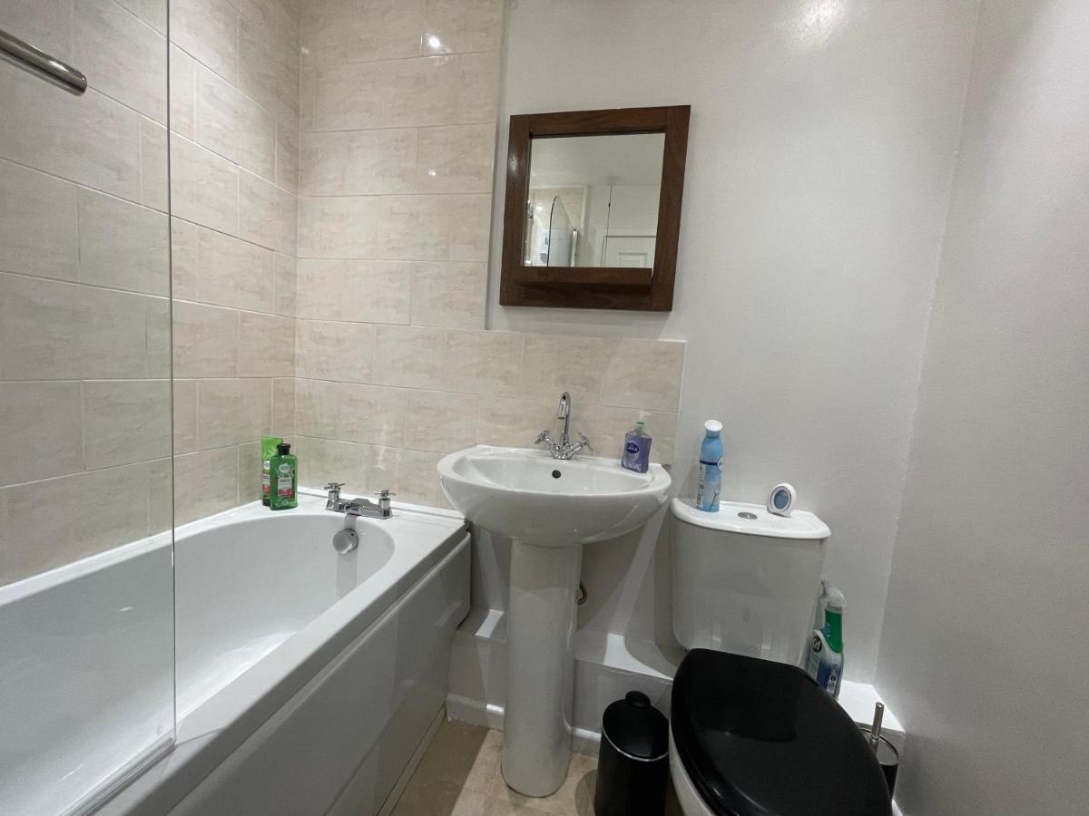 Modern 1 Bed Ground Floor Apartment Dartford Buitenkant foto