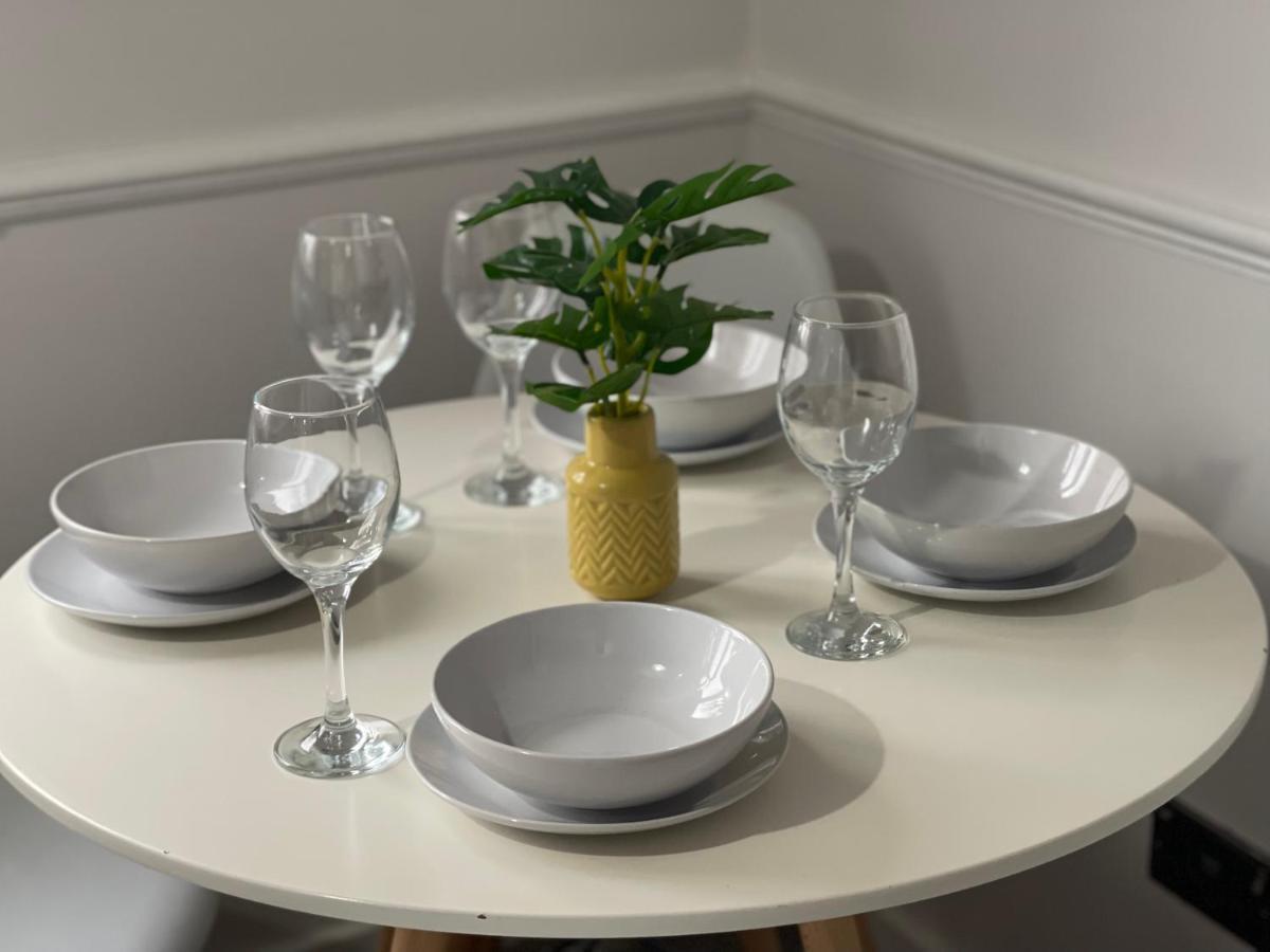 Modern 1 Bed Ground Floor Apartment Dartford Buitenkant foto
